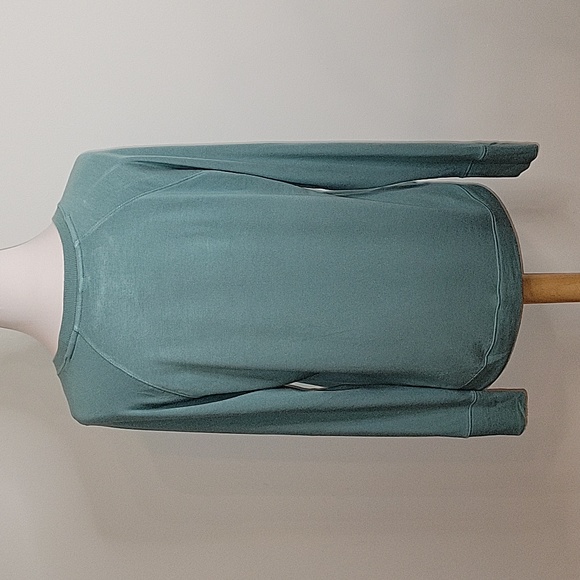 Athleta crewneck long sleeve pull over womens size M - Picture 6 of 9